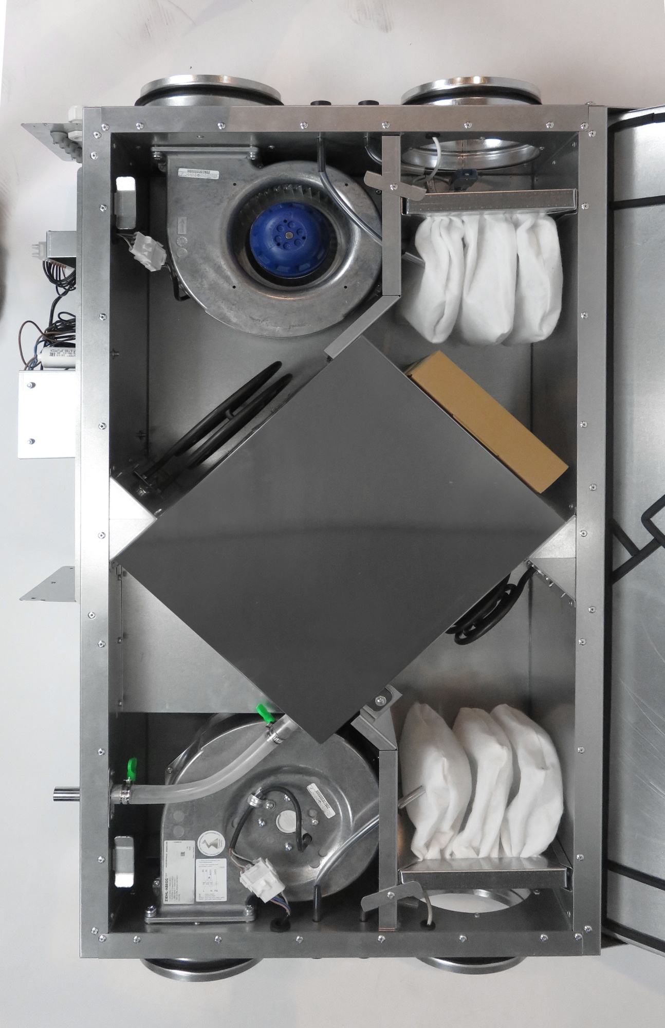 Energolux Brissago CPE 1000 Компактная приточно-вытяжная установка с пластинчатым рекуператором